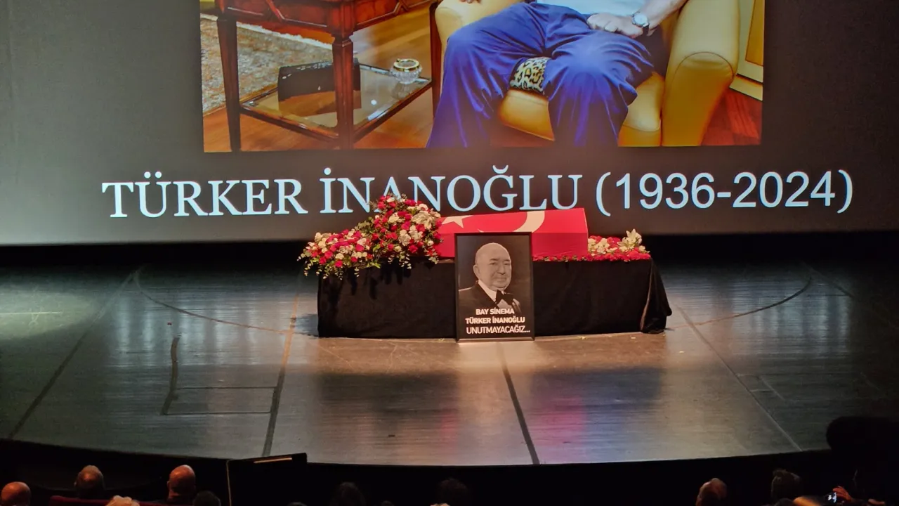 Yeşilçam'ın Ünlü İsmi Türker İnanoğlu’na Veda Töreni Düzenlendi