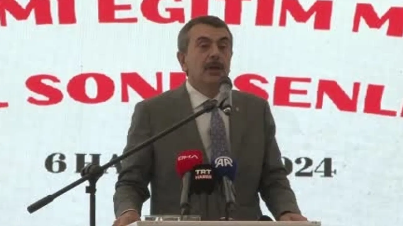 Milli Eğitim Bakanı Tekin'den Müfredat Açıklaması