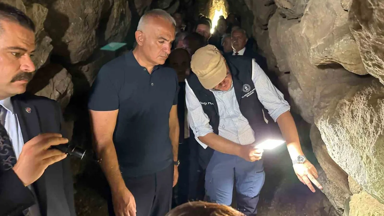 Bakan Ersoy, Dünya Miras Listesi’nde Yer Alan Hititler’in Başkentinde