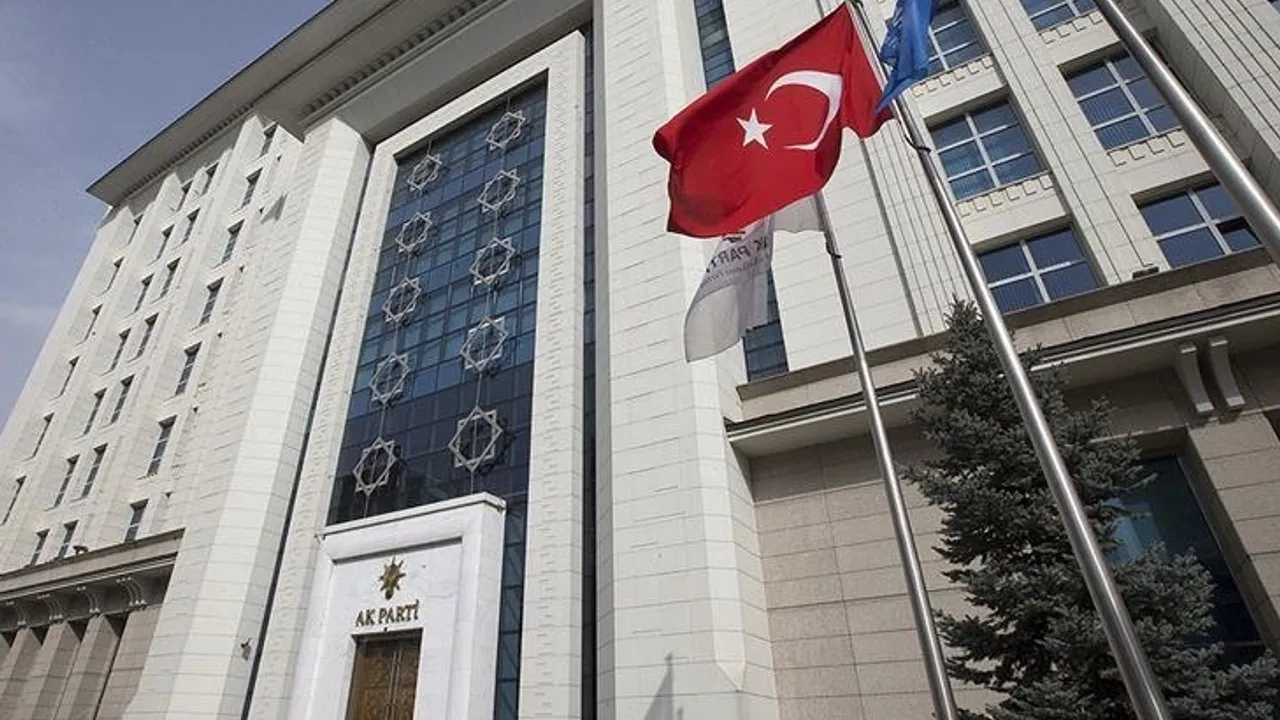 AK Parti'de 4 İl Başkanlığına Atama