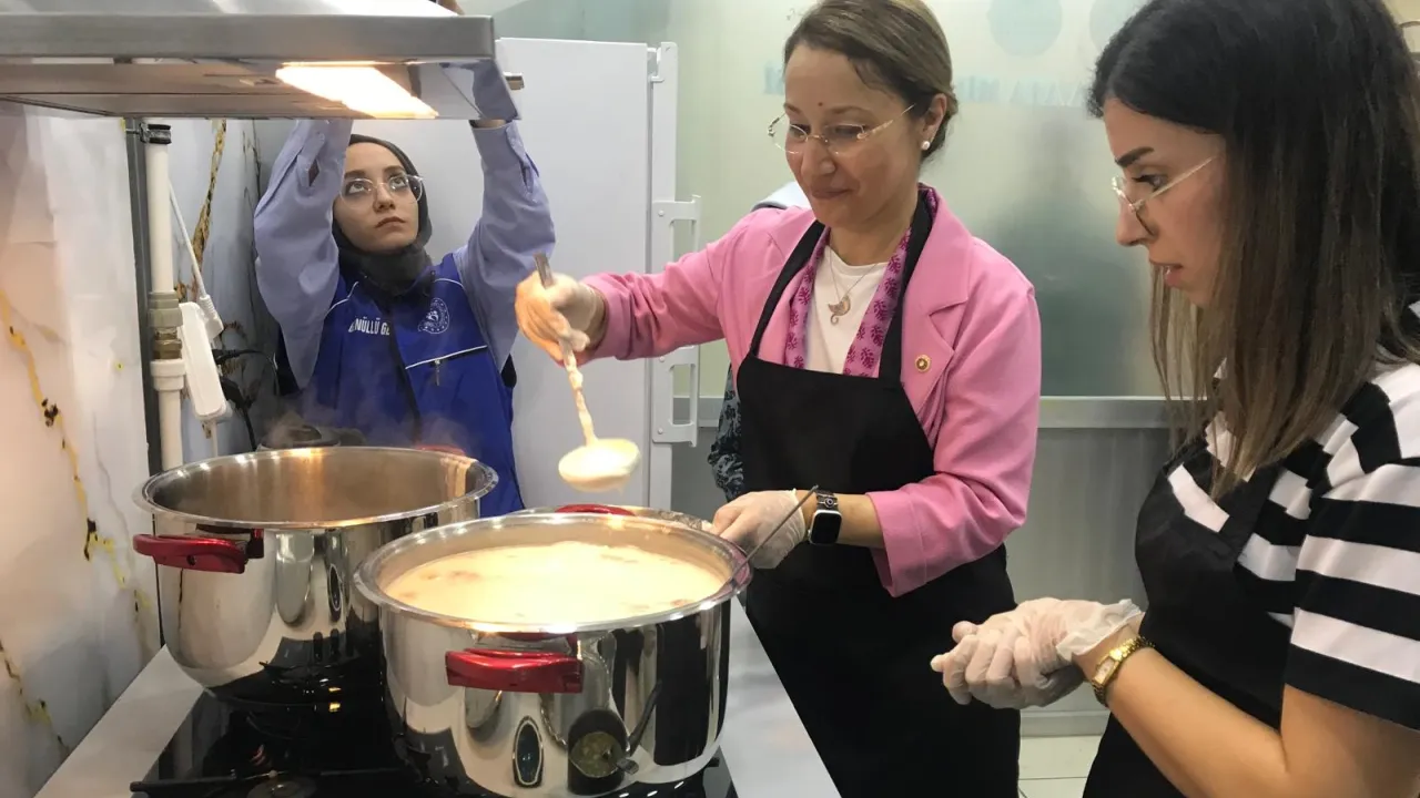 Milletvekili Bakbak, Gençlerle Yuvalama Yaptı