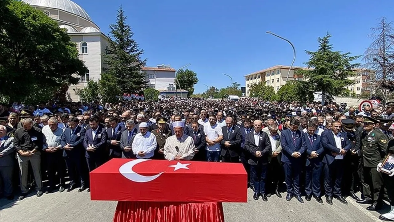 Şehit Astsubay Son Yolculuğuna Uğurlandı