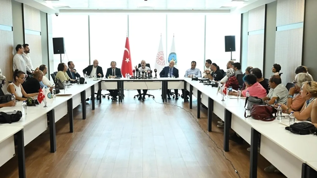 Bakan Uraloğlu'ndan Instagram Açıklaması