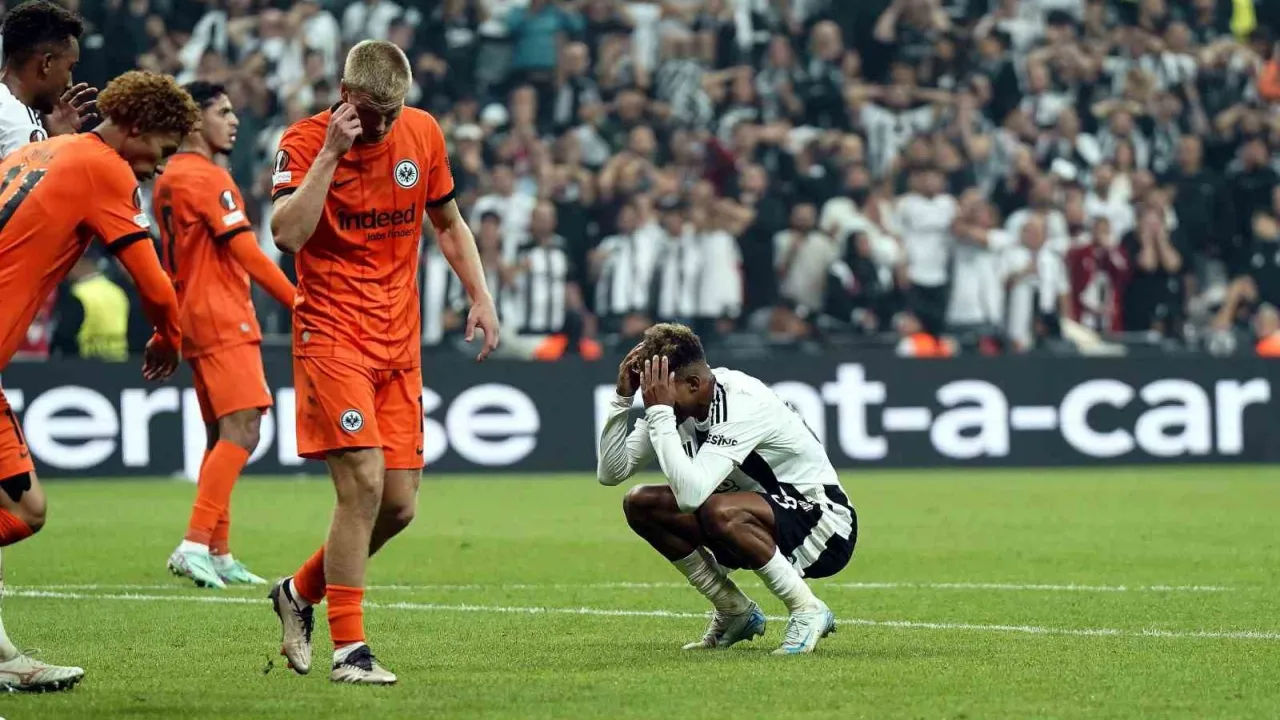 UEFA Avrupa Ligi: Beşiktaş: 1 - Eintracht Frankfurt: 3 (Maç Sonucu)