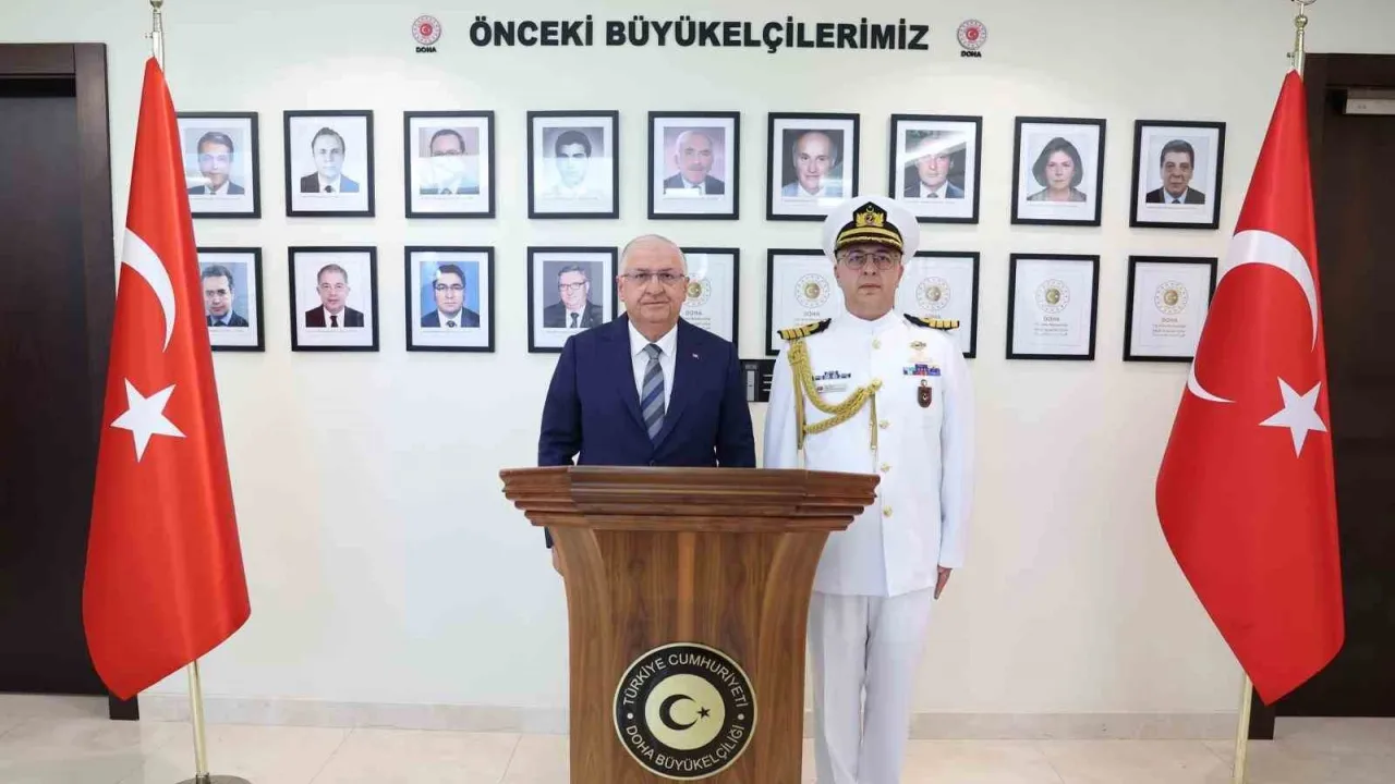Milli Savunma Bakanı Güler, Katar’da