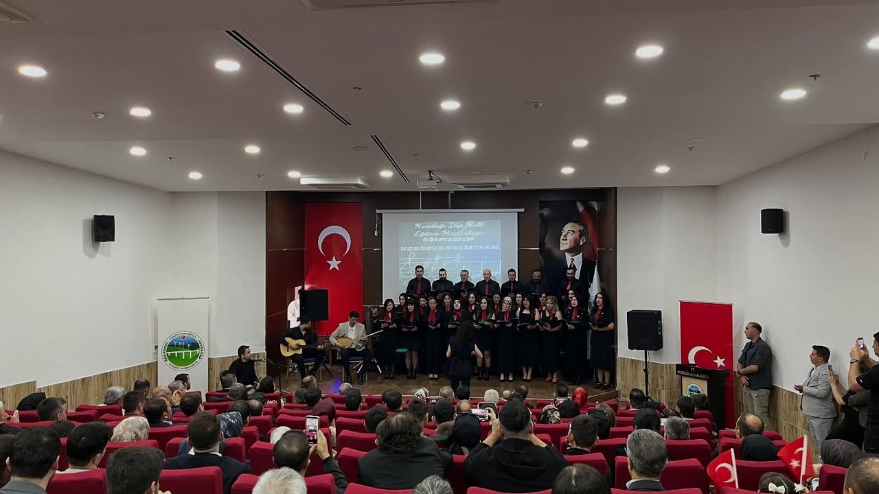 İslahiye ve Nurdağı'nda Cumhuriyet'in 102. yılı kutlandı