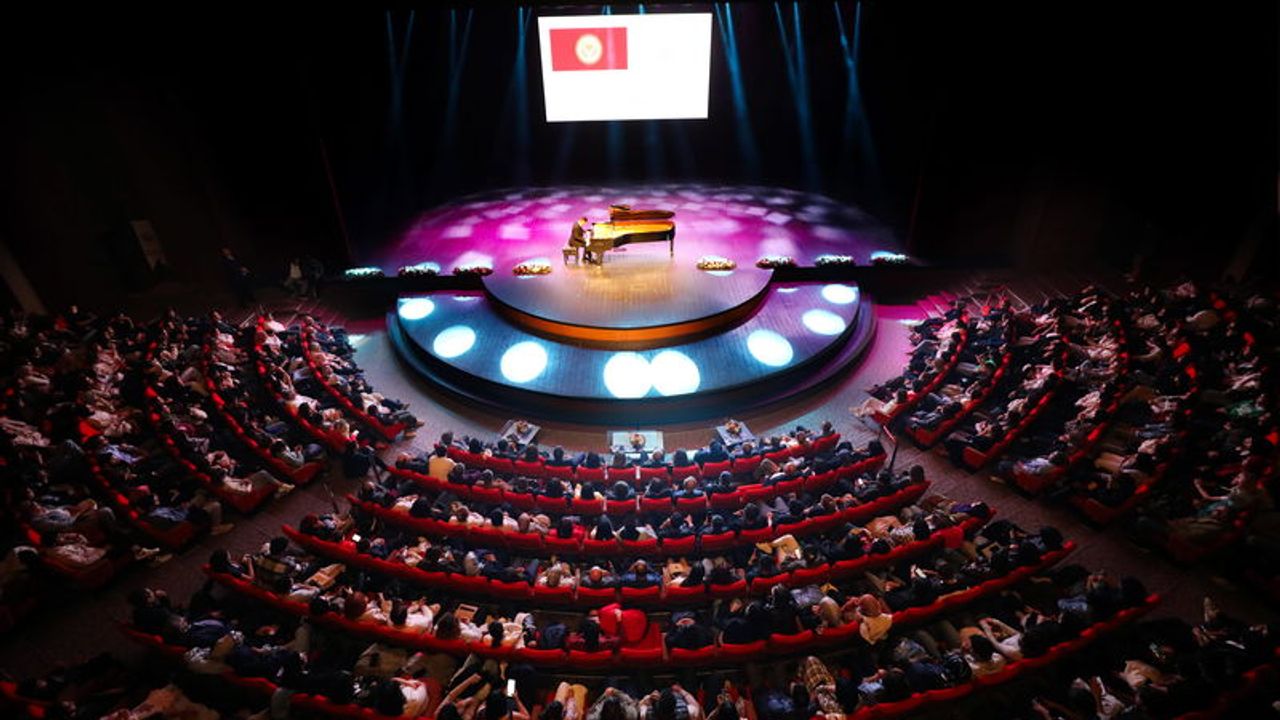 GAÜN’de “Türk Dünyası Piyanistler Buluşması” gerçekleşti