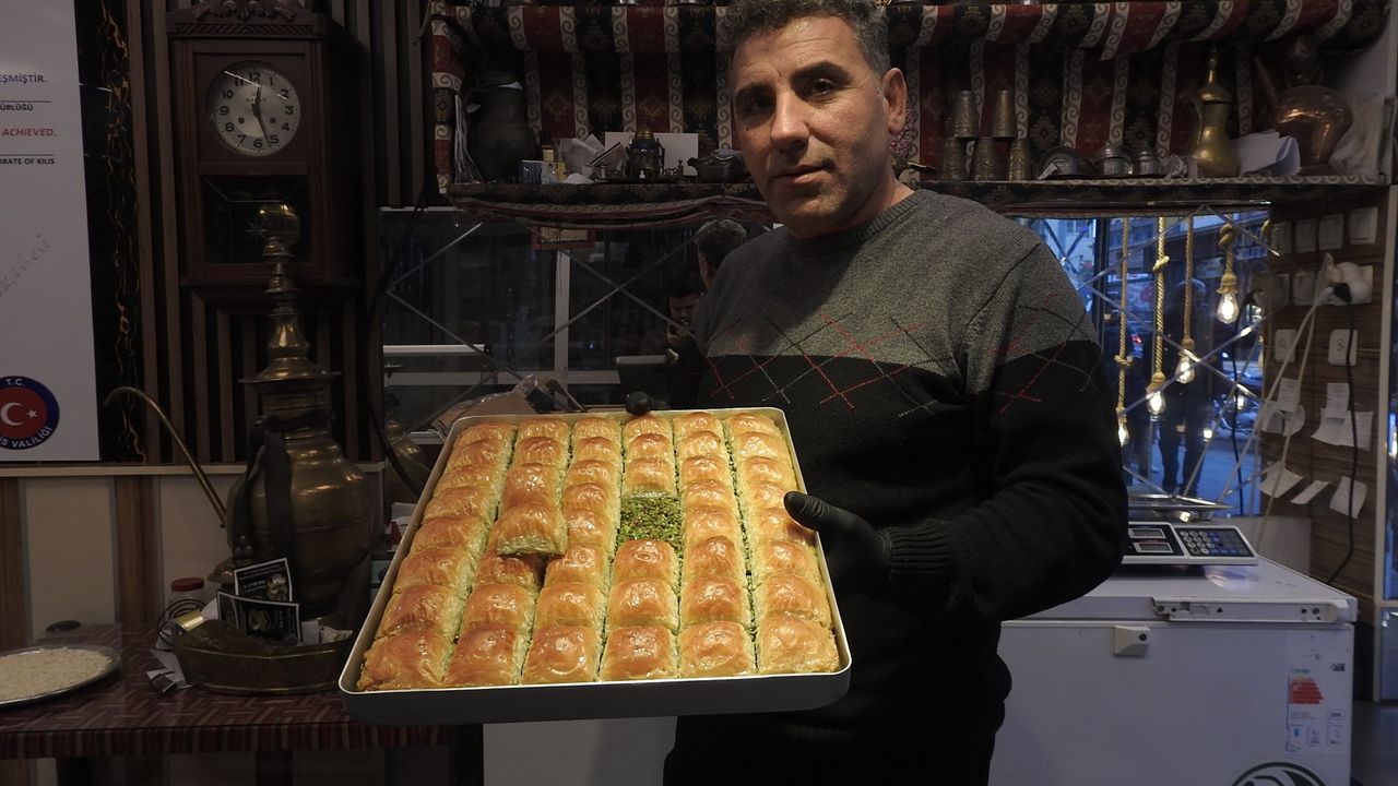 Kilis'te tatlıcılardan indirim desteği