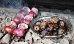 Gaziantep'in kış lezzetlerinden soğan kebabı damakları tatlandırıyor