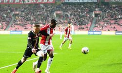 Samsunspor - Gaziantep FK Maçında İlk Yarı Sona Erdi