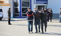 Göçmen kaçakçılığı operasyonunda yakalanan 3 zanlı tutuklandı