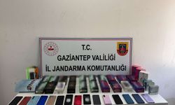 Gaziantep'te kaçak telefon ve saat ele geçirildi