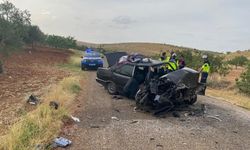 Gaziantep'te iki otomobil çarpıştı: 1'i ağır 8 yaralı