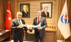 Kerem Sarp’tan Rektör Prof. Dr. Doğan’a ziyaret