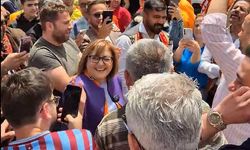 Fatma Şahin, taraftar coşkusuna ortak oldu