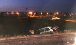 Gaziantep'te otomobil ile minibüs çarpıştı: 3 yaralı