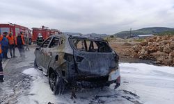 Gaziantep'te seyir halindeki otomobil alev aldı