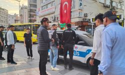 Hırsızlık şüphelisini sopalarla kovaladılar
