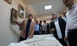 İslahiye ve Nurdağı'nda halk eğitim merkezlerince sergi açıldı