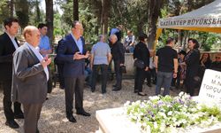M. Naci Topçuoğlu, mezarı başında dualarla anıldı