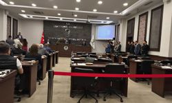 CHP grubu meclisi terk etti