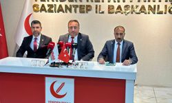 Yeniden Refah Partisi Gaziantep İl Başkanı basın toplantısı düzenledi