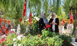 Fatma Şahin Gazi şehirlilerle bayramlaştı