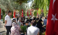 Gaziantep Mezarlıklarında ziyaret yoğunluğu