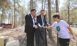 Nizip protokolü çevre temizliği yaptı