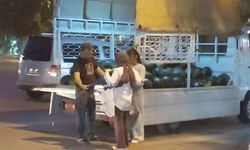 Seyyar satıcı babaya duygulandıran sürpriz
