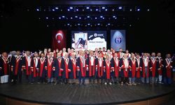 GAÜN İlahiyat Fakültesi’nde mezuniyet sevinci