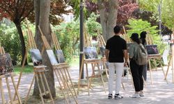 GAÜN’de 15 Temmuz temalı resim sergisi açıldı