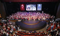 Naci Topçuoğlu Meslek Yüksekokulu mezunlarını uğurladı