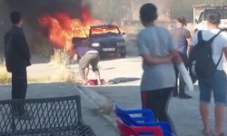 Gaziantep'te seyir halindeki otomobil yandı