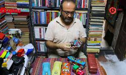 Oyuncak merakı iş yerini müzeye çevirdi