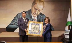 Fatma Şahin’den Umut Yılmaz’a ziyaret