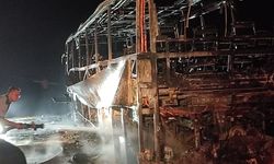 Gaziantep Adana Otoyolunda Yolcu Otobüsü Yandı