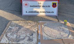 Tarihi mozaikleri satarken yakalandılar