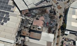 Gaziantep'te yanan fabrika havadan görüntülendi