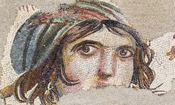 Zeugma tanrı mı?
