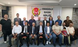 “Gazeteci, meslektaşını tehdit etmez”