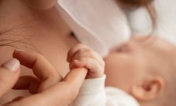Anne Sütü Buz Dolabında Nasıl Saklanır?