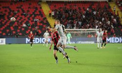 Gaziantep FK: 0 - Kocaelispor: 0 (İlk yarı)