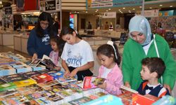 Kitap tutkunları Gaziantep’te buluştu