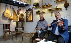 Gaziantepli esnaftan müşterilerine müzikli karşılama