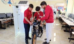 Bu bisiklet hem elektrik üretiyor hem de bakiye kazandırıyor