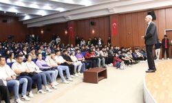 GAÜN Naci Topçuoğlu MYO’da tanışma toplantısı gerçekleştirildi