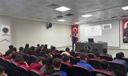 Jandarmadan öğrencilere siber güvenlik eğitimi