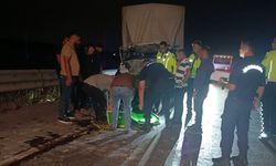Kamyonet kamyona arkadan çarptı: 1 ölü 1 yaralı