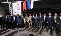 Nizip'te ilk zeytin sıkımı gerçekleşti